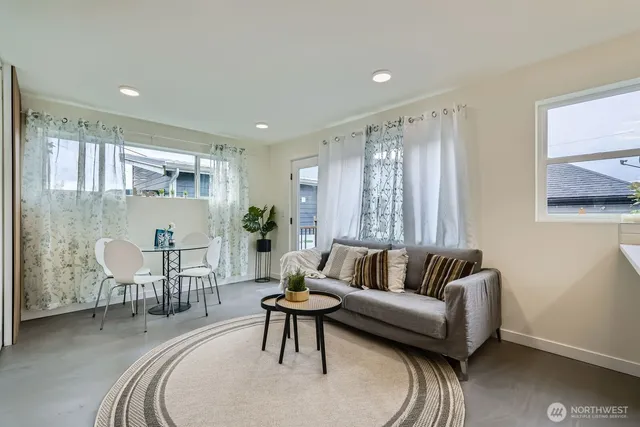 $649,950 | 5928 18th Avenue South, Seattle, WA 98108