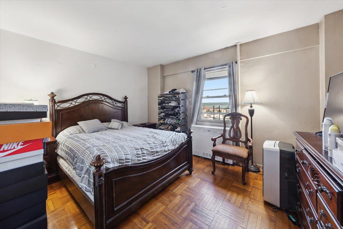 3 Fordham Hill Ovl, Unit 10B Bronx, NY 10468 - Photo 13 of 33 View of bedroom