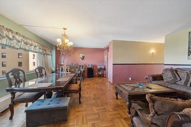 $239,000 | 3 Fordham Hill Ovl, Unit 10B | University Heights