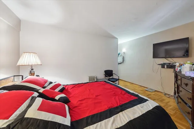 $239,000 | 3 Fordham Hill Ovl, Unit 10B | University Heights