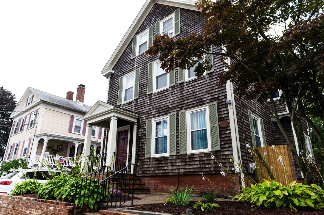 15 Lyon Street Pawtucket, RI 02860 - Photo 1 of 46 Gallery Image 1