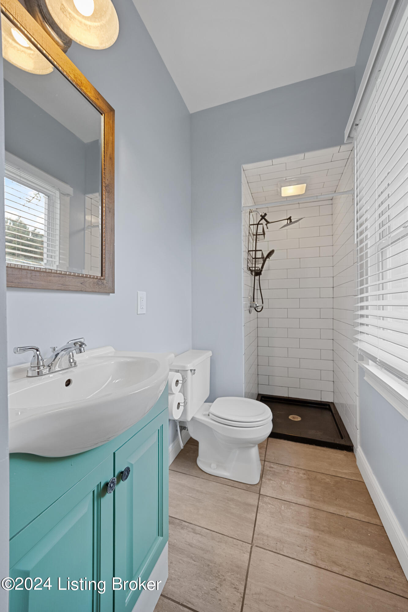 3605 Dell Road Louisville, KY 40299 - Photo 14 of 27 013