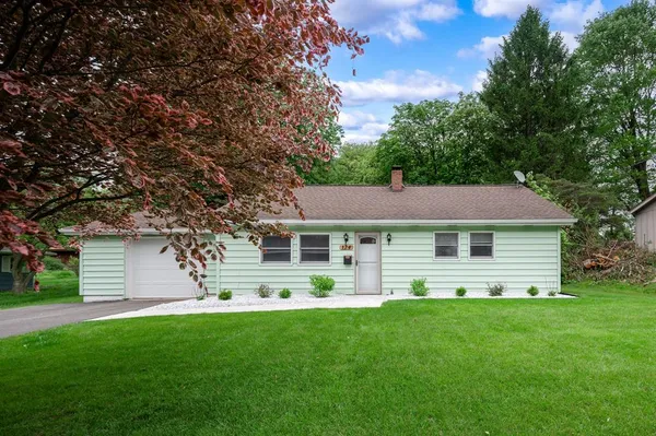 $184,900 | 174 Mulberry Lane, Slippery Rock, PA 16057