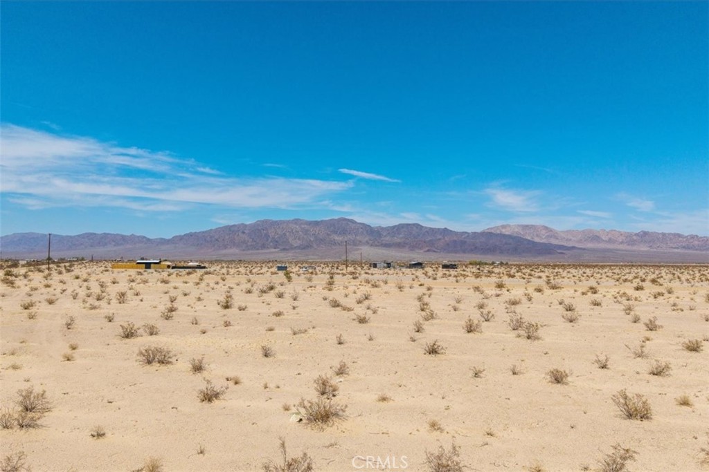 82935 Maya Rada Road Twentynine Palms, CA 92277 - Photo 17 of 30 a view of a lake
