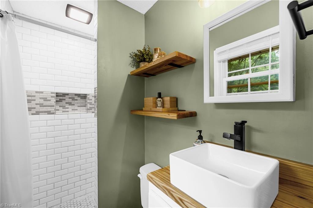 4225 Enterprise Road Lexington, NC 27295 - Photo 20 of 36 Gallery Image 20