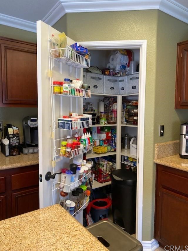 7177 Plum Tree Place Fontana, CA 92336 - Photo 8 of 61