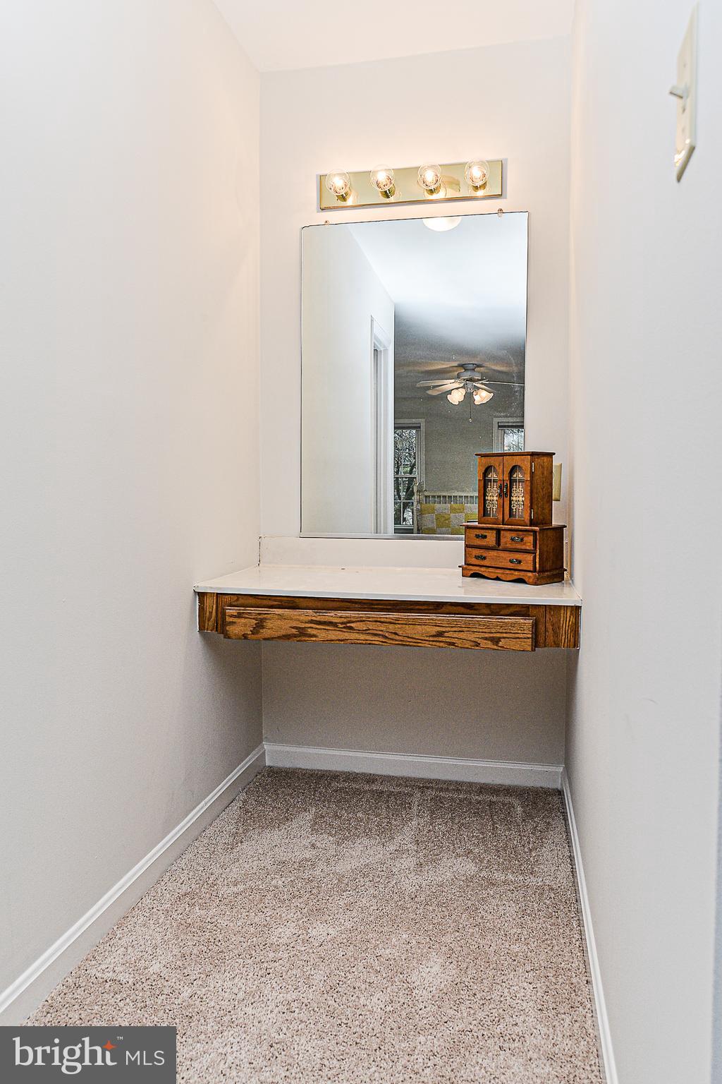 1819 Beulah Road Vienna, VA 22182 - Photo 28 of 43 Make up area