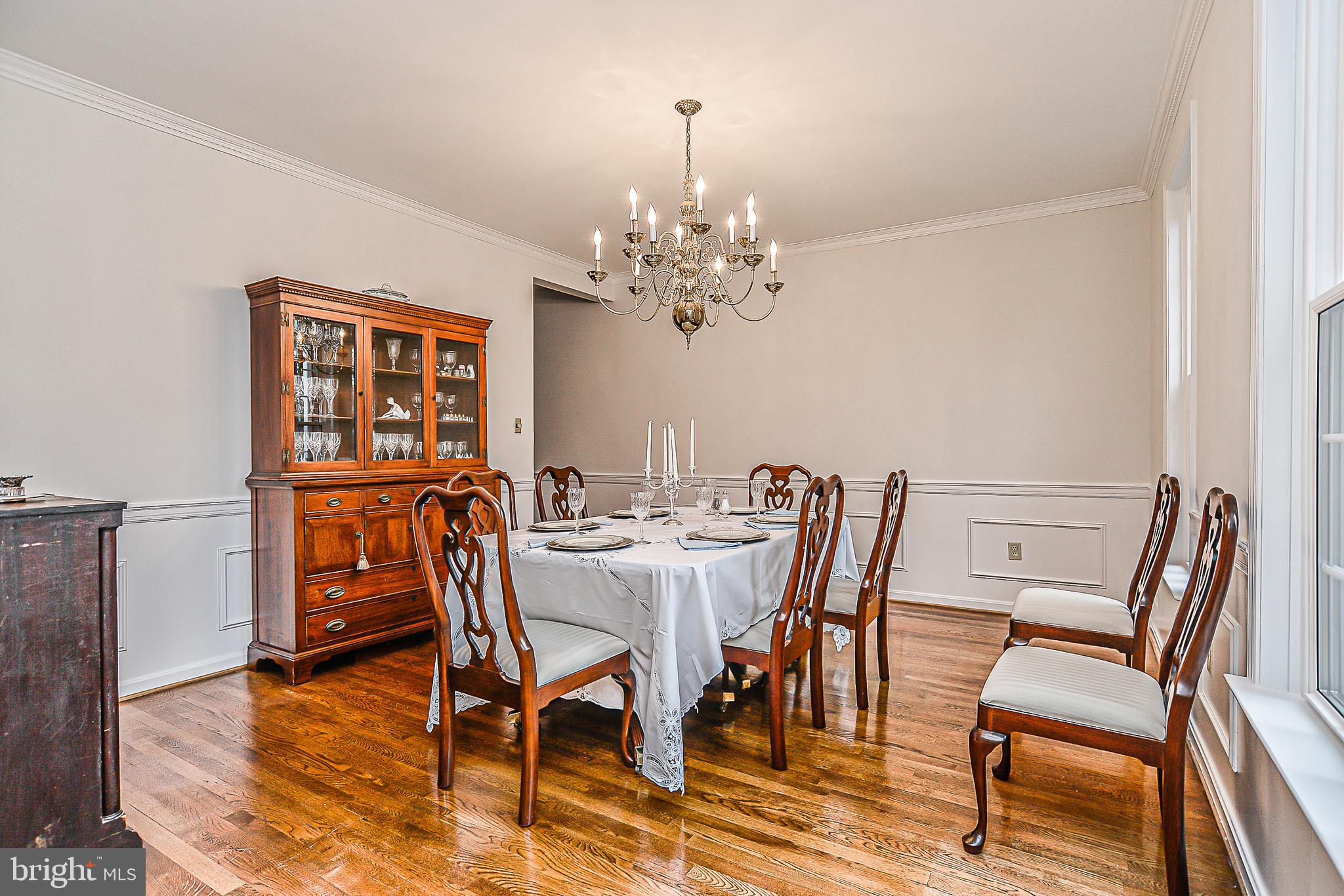 1819 Beulah Road Vienna, VA 22182 - Photo 8 of 43 Dining room