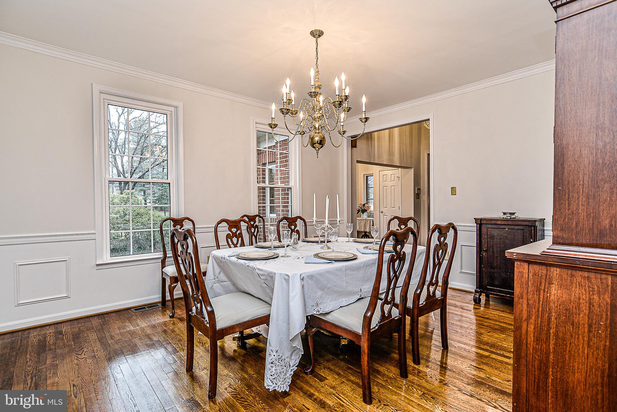 1819 Beulah Road Vienna, VA 22182 - Photo 9 of 43 Dining room