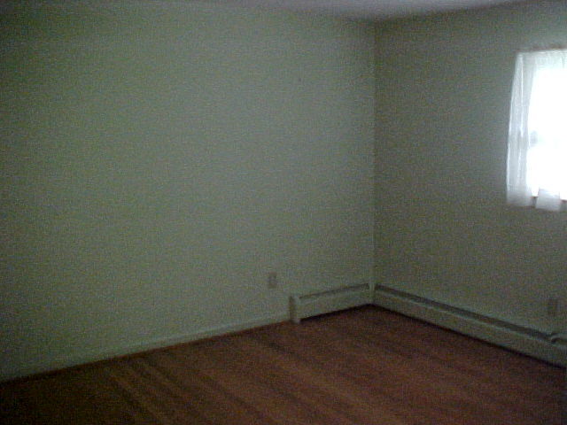 2618 Sharmar Road Roanoke, VA 24018 - Photo 21 of 32 Bedroom 2