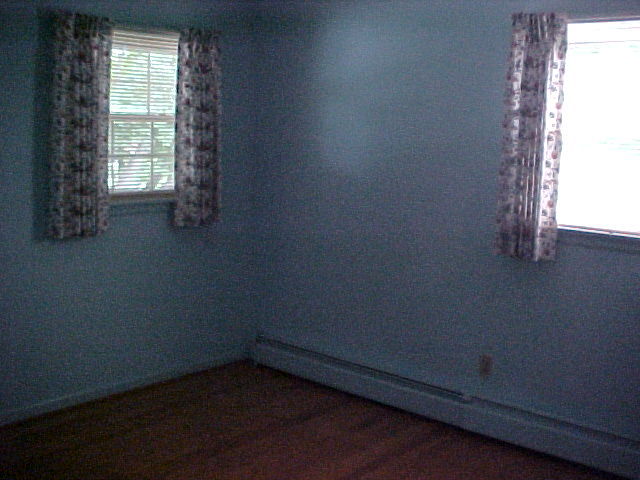 2618 Sharmar Road Roanoke, VA 24018 - Photo 22 of 32 Bedroom 3