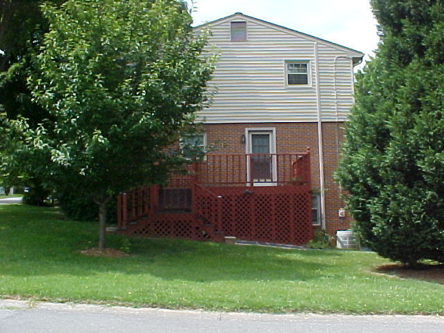 2618 Sharmar Road Roanoke, VA 24018 - Photo 28 of 32 Side