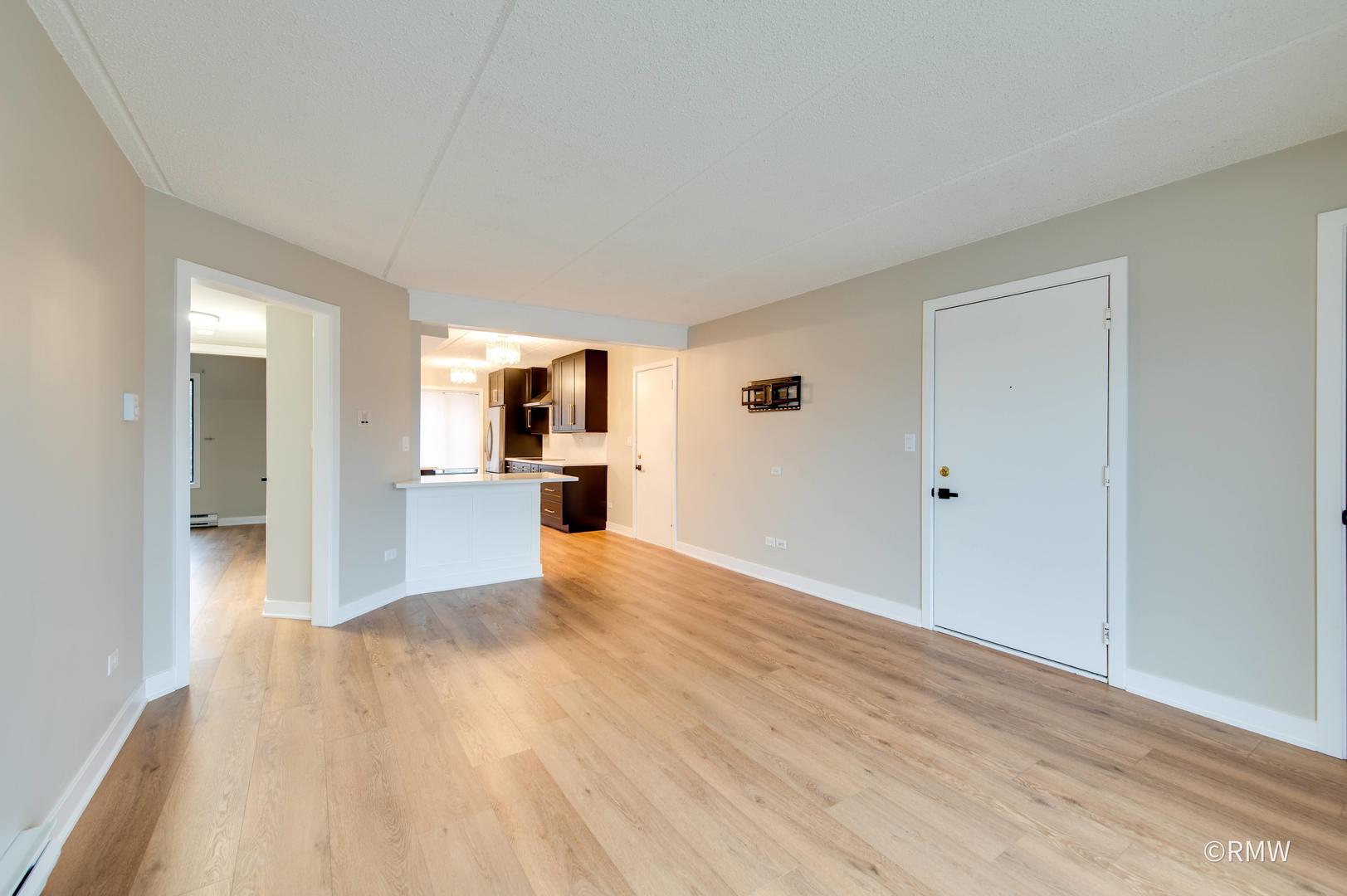 724 Briar Hill Lane, Unit 3 Addison, IL 60101 - Photo 9 of 17