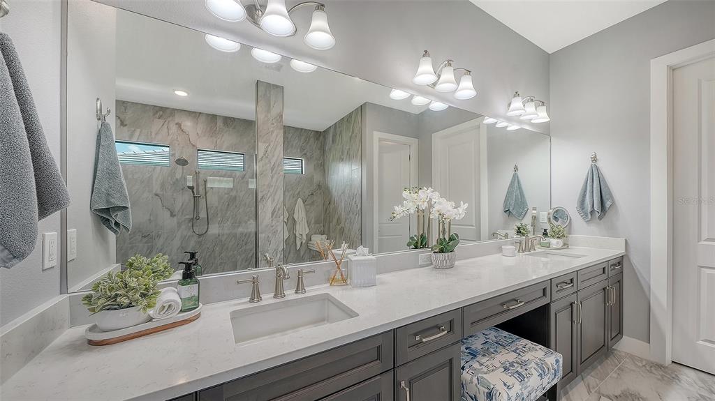 5018 Surfside Circle Lakewood Ranch, FL 34211 - Photo 28 of 76