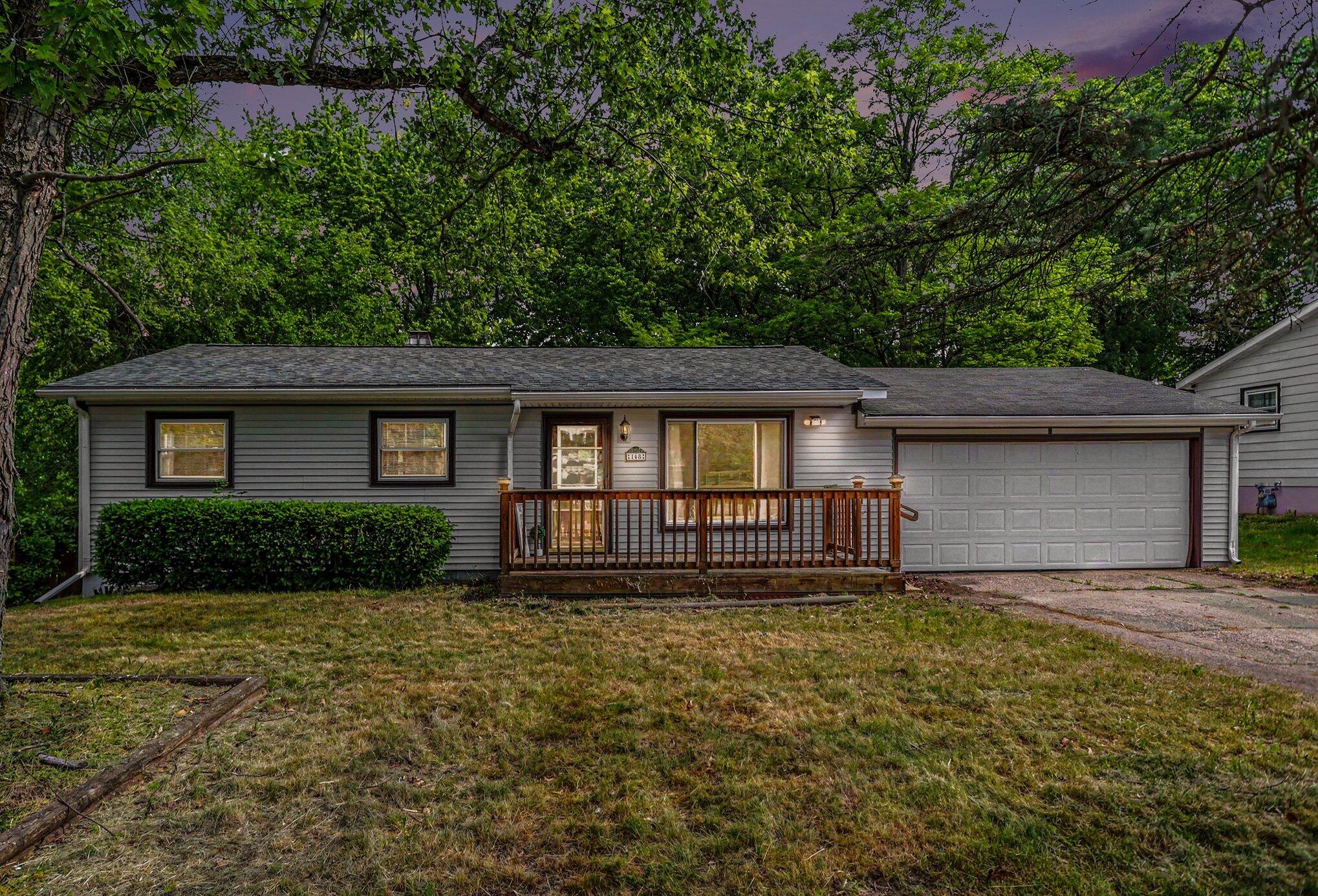 168 Homecrest Road Battle Creek, MI 49037 - Photo 3 of 24 001_file_5505