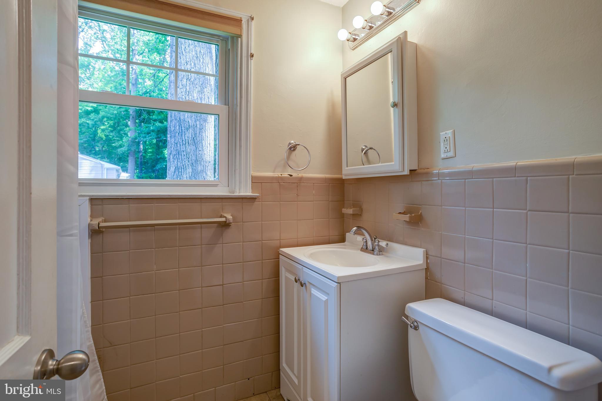 33 East Thomson Avenue Springfield, PA 19064 - Photo 22 of 37 Gallery Image 22