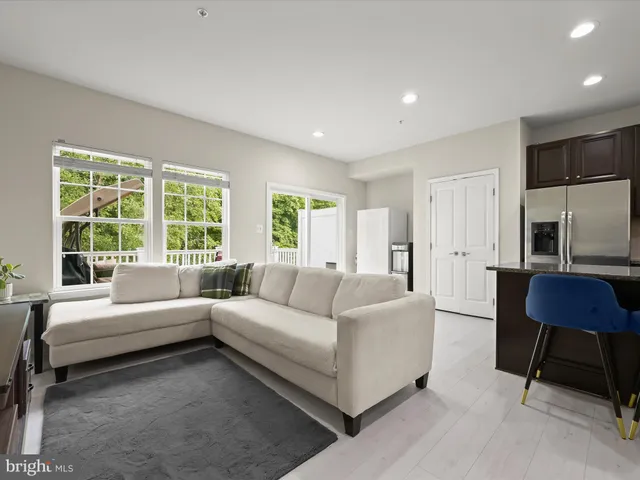 $465,000 | 7266 Dorchester Woods Lane, Hanover, MD 21076