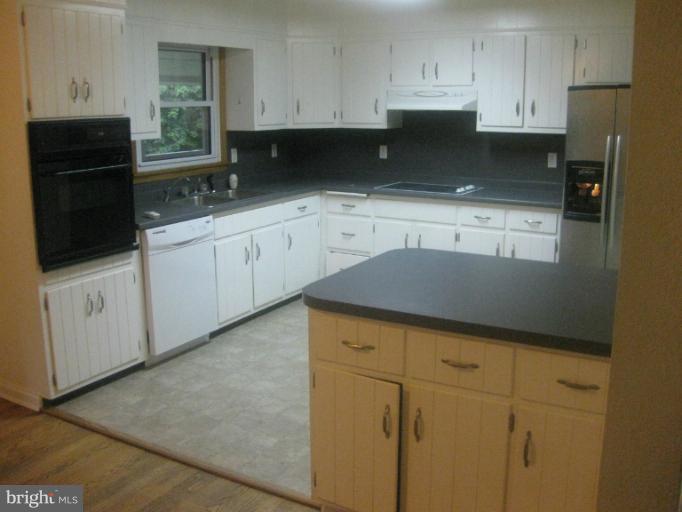 5337 Gold Mine Road Frederick, MD 21703 - Photo 10 of 17 Kitchen