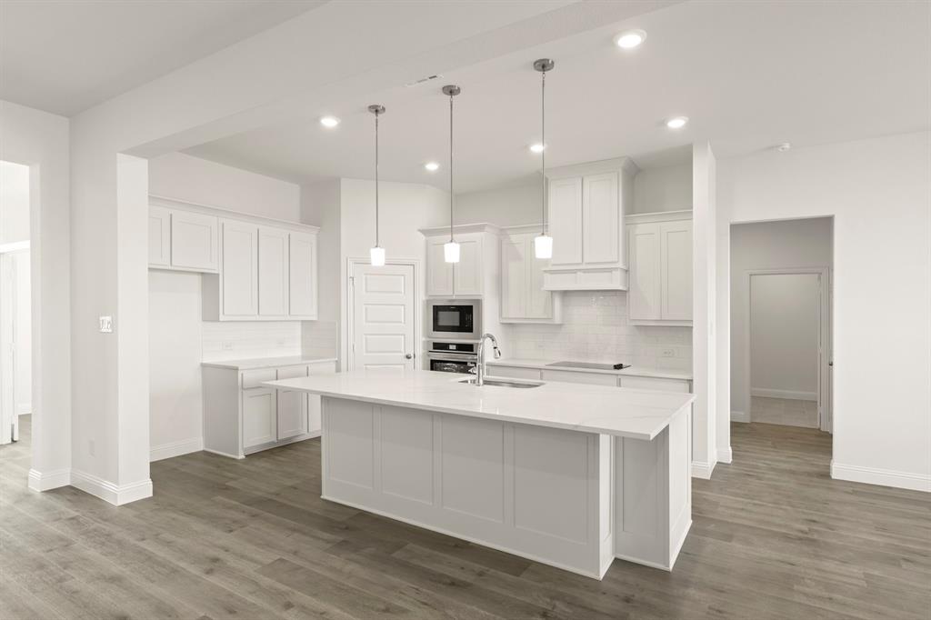 6805 Lancashire Way Forney, TX 75126 - Photo 14 of 28 14. 6805 Lancashire - Kitchen (2)