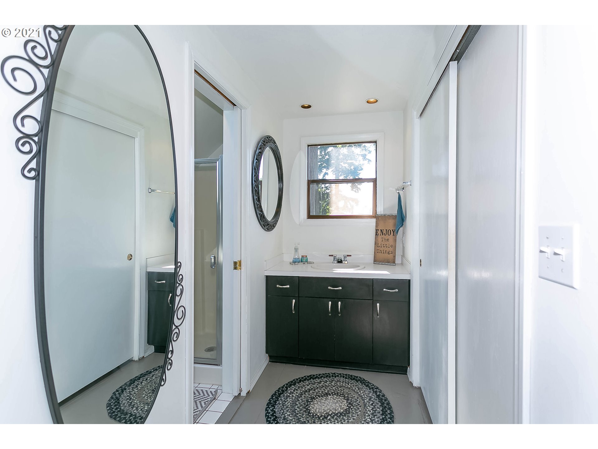 4418 Southwest Flower Street Portland, OR 97221 - Photo 14 of 26 Gallery Image 14