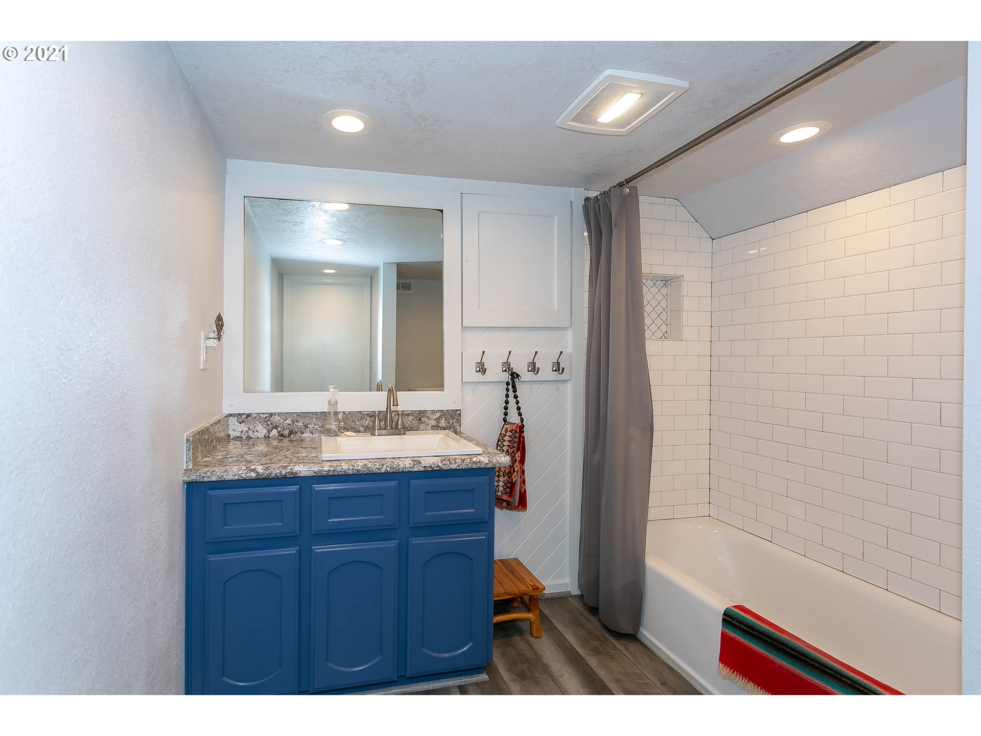 4418 Southwest Flower Street Portland, OR 97221 - Photo 18 of 26 Gallery Image 18