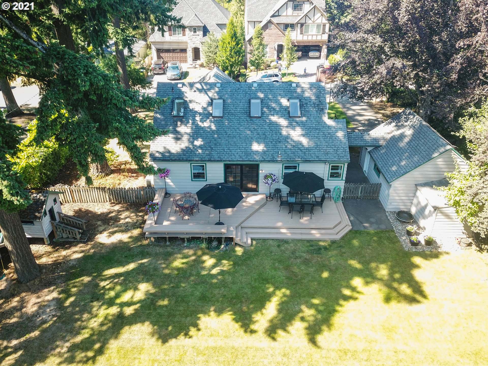 4418 Southwest Flower Street Portland, OR 97221 - Photo 19 of 26 Gallery Image 19