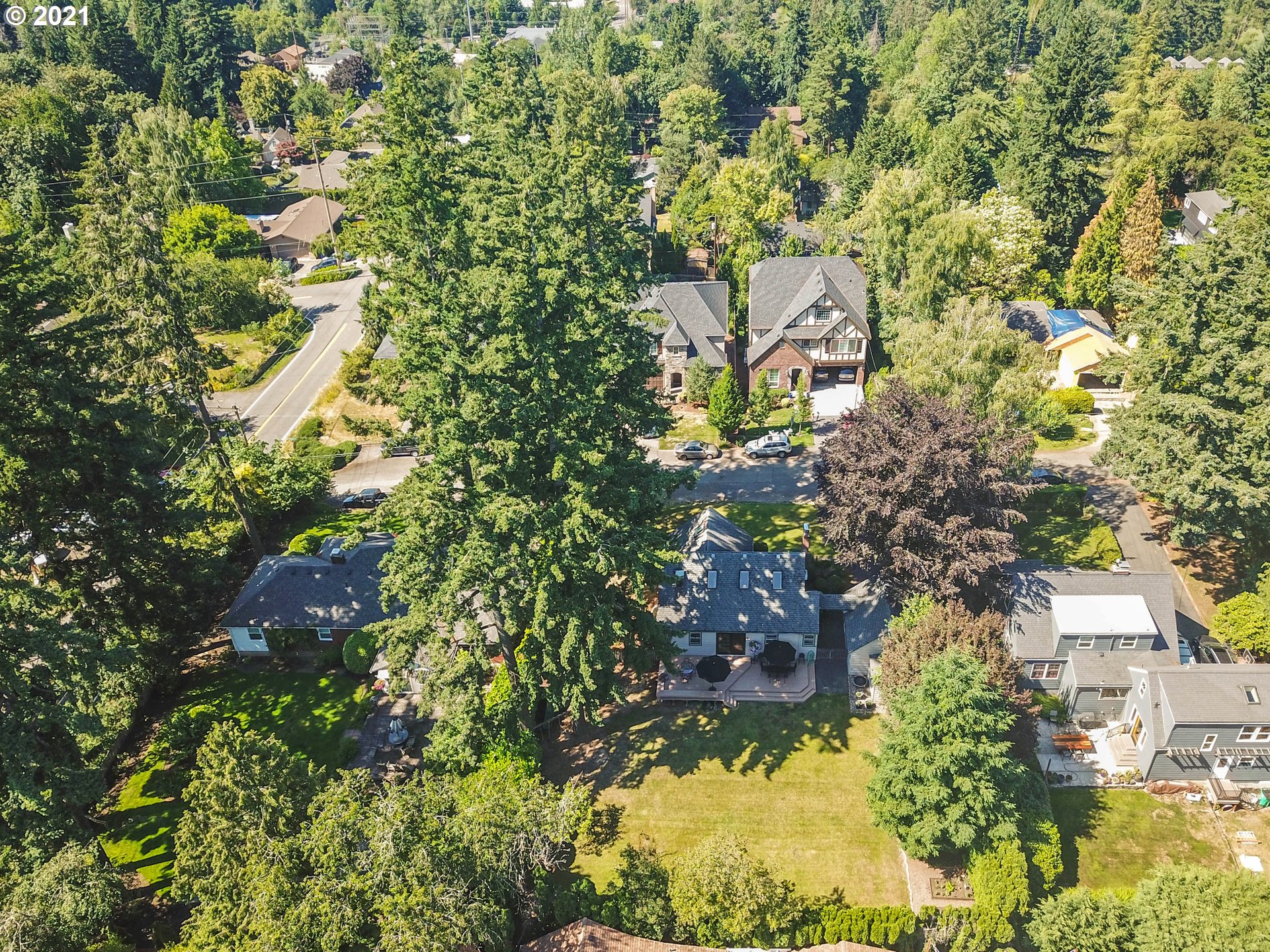 4418 Southwest Flower Street Portland, OR 97221 - Photo 21 of 26 Gallery Image 21