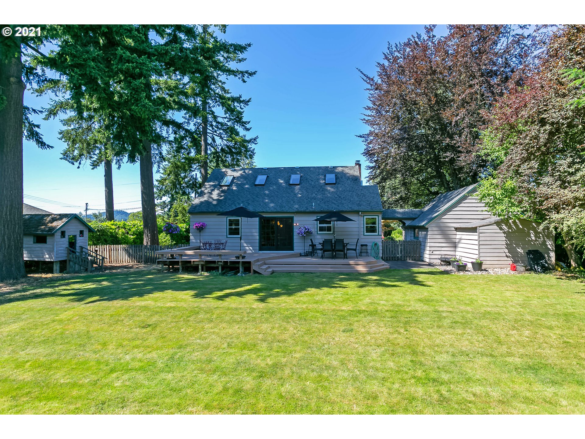 4418 Southwest Flower Street Portland, OR 97221 - Photo 22 of 26 Gallery Image 22