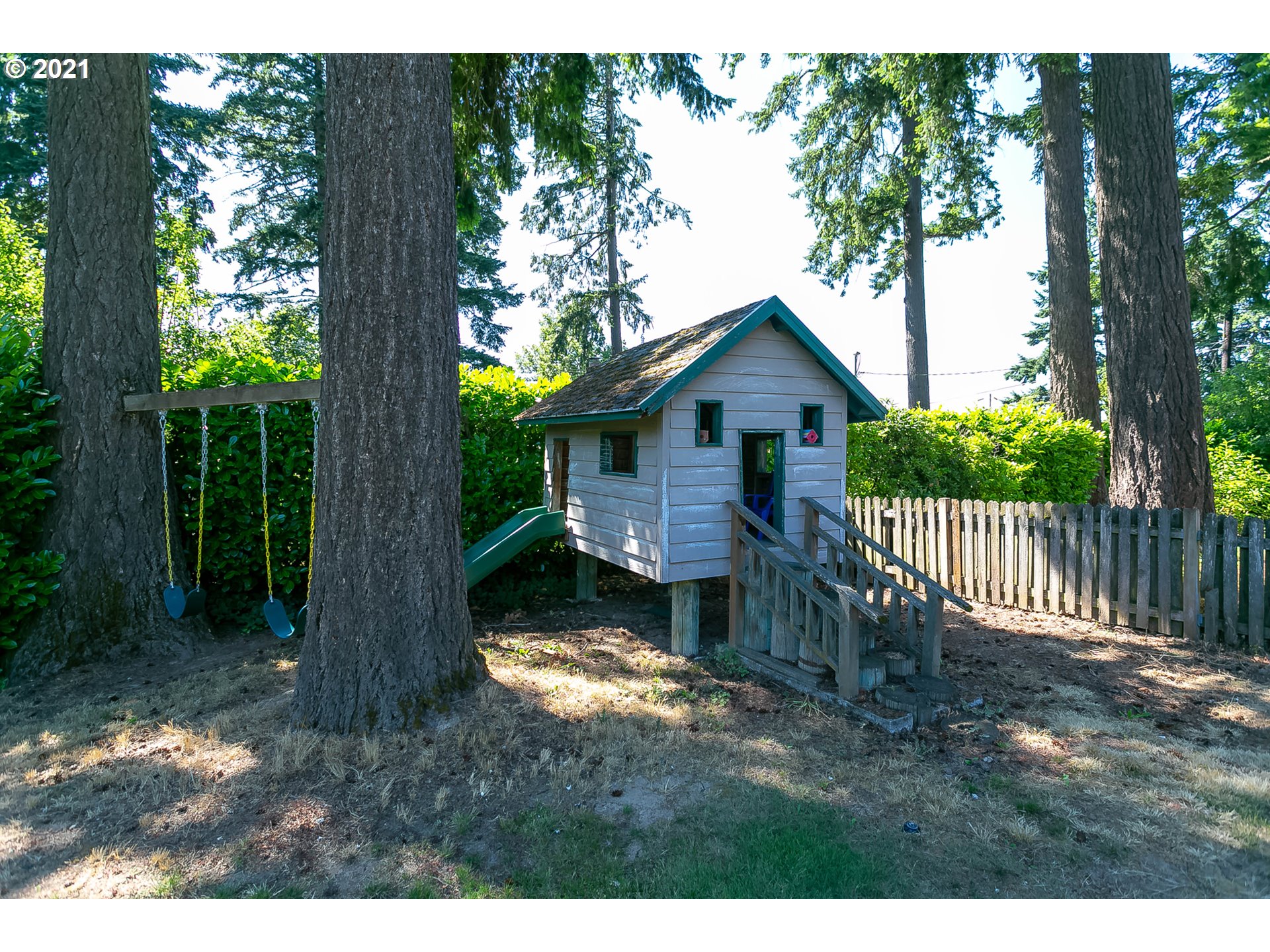 4418 Southwest Flower Street Portland, OR 97221 - Photo 23 of 26 Gallery Image 23