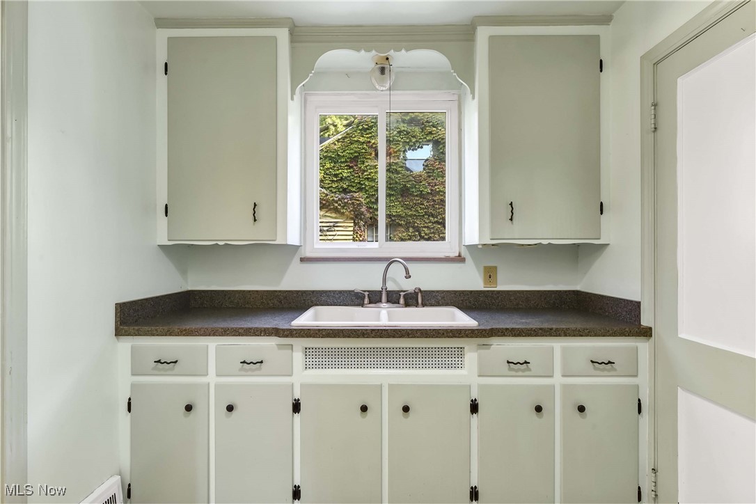 3127 Warren Road Cleveland, OH 44111 - Photo 11 of 39 Gallery Image 11