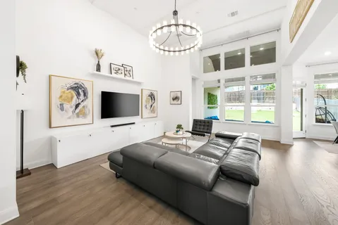 $850,000 | 5210 Watusi Bend, Austin, TX 78732