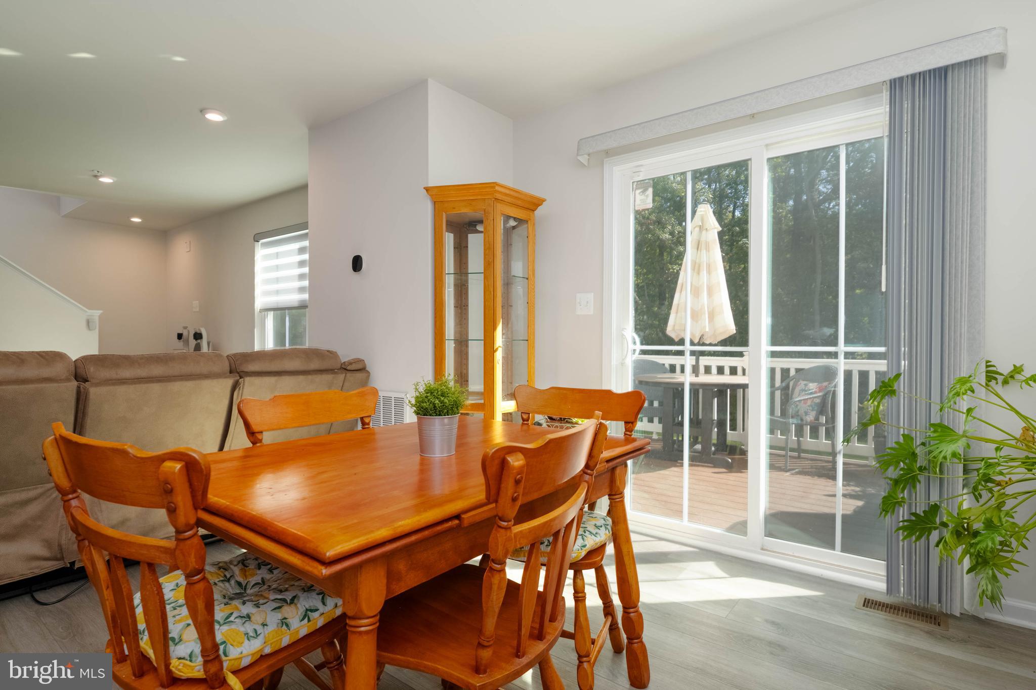 25 Teatree Lane Elkton, MD 21921 - Photo 16 of 38 a dining room with furniture and wooden floor