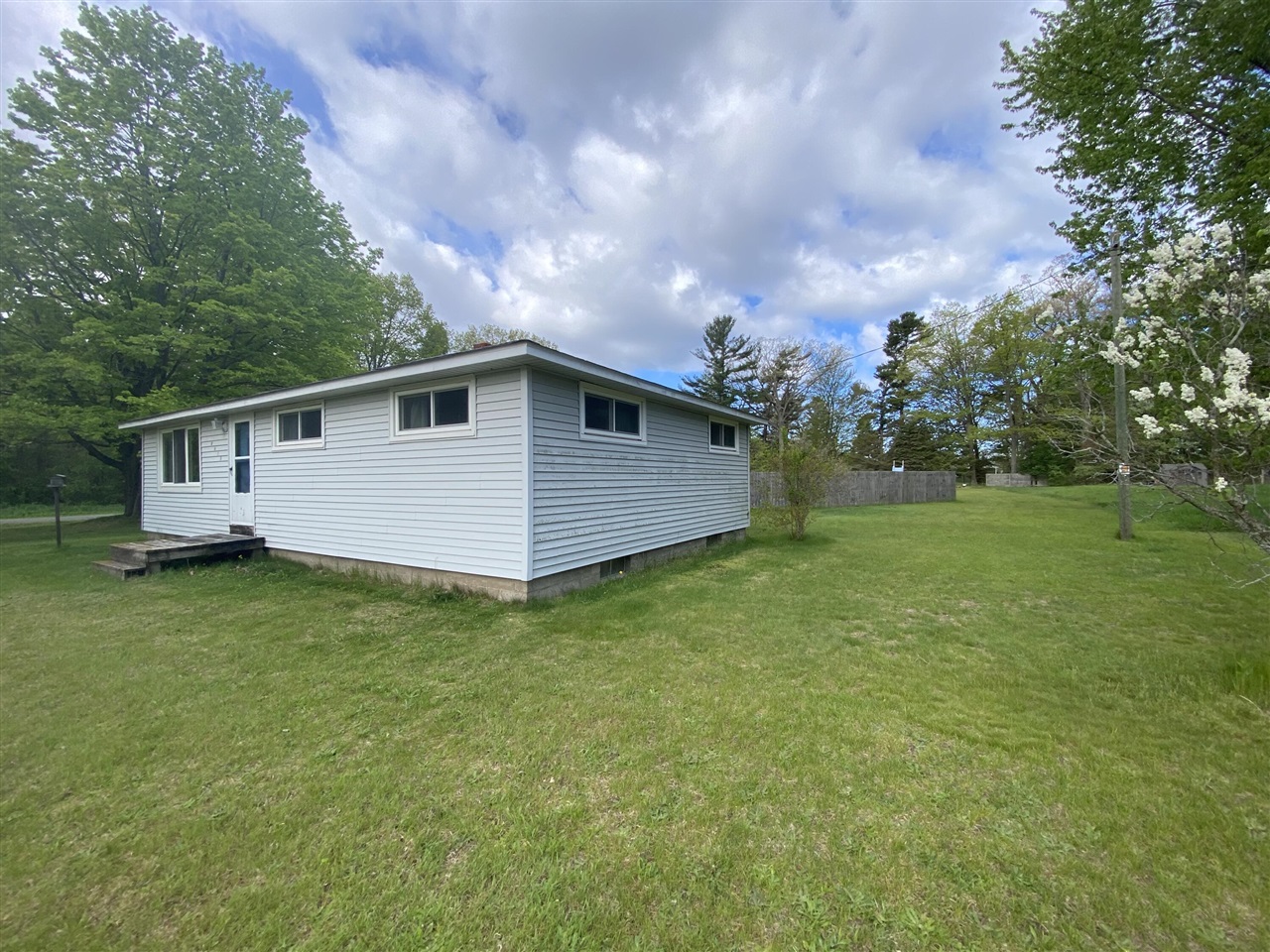 8615 Indian Bay Road Montague, MI 49437 - Photo 5 of 31