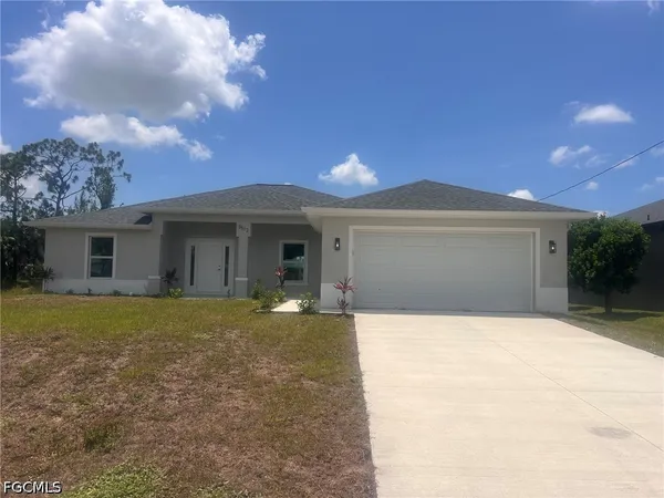$1,995 | 3512 Northeast 17th Place, Cape Coral, FL 33909