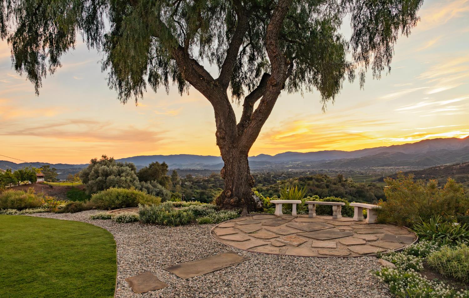 1417 Foothill Road Ojai, CA 93023 - Photo 4 of 41