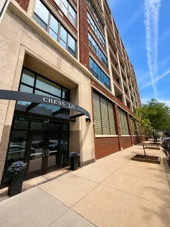 $2,300 | 320 East 21st Street, Unit 716, Chicago, IL 60616