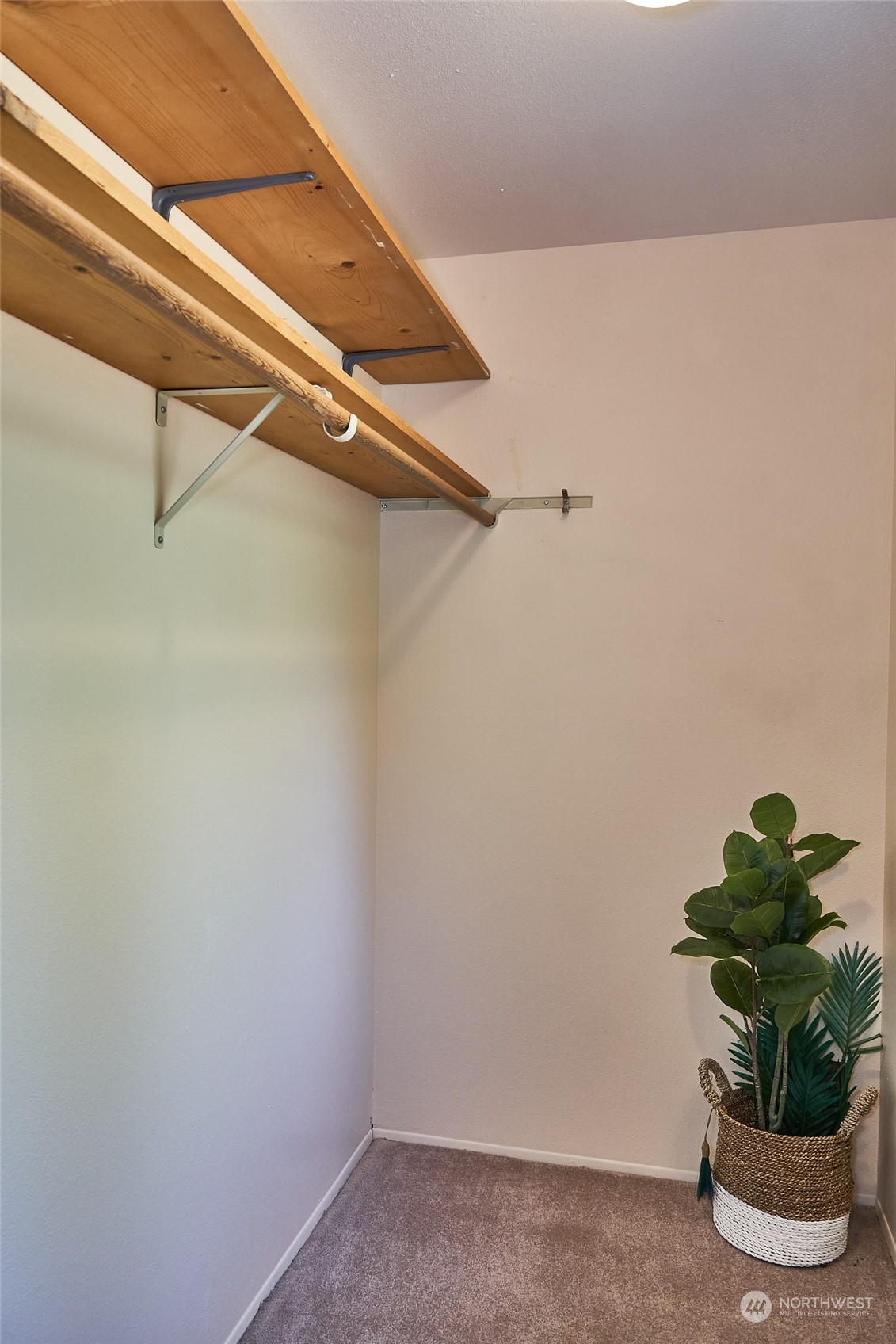 3920 Northeast 11th Place Renton, WA 98056 - Photo 20 of 30