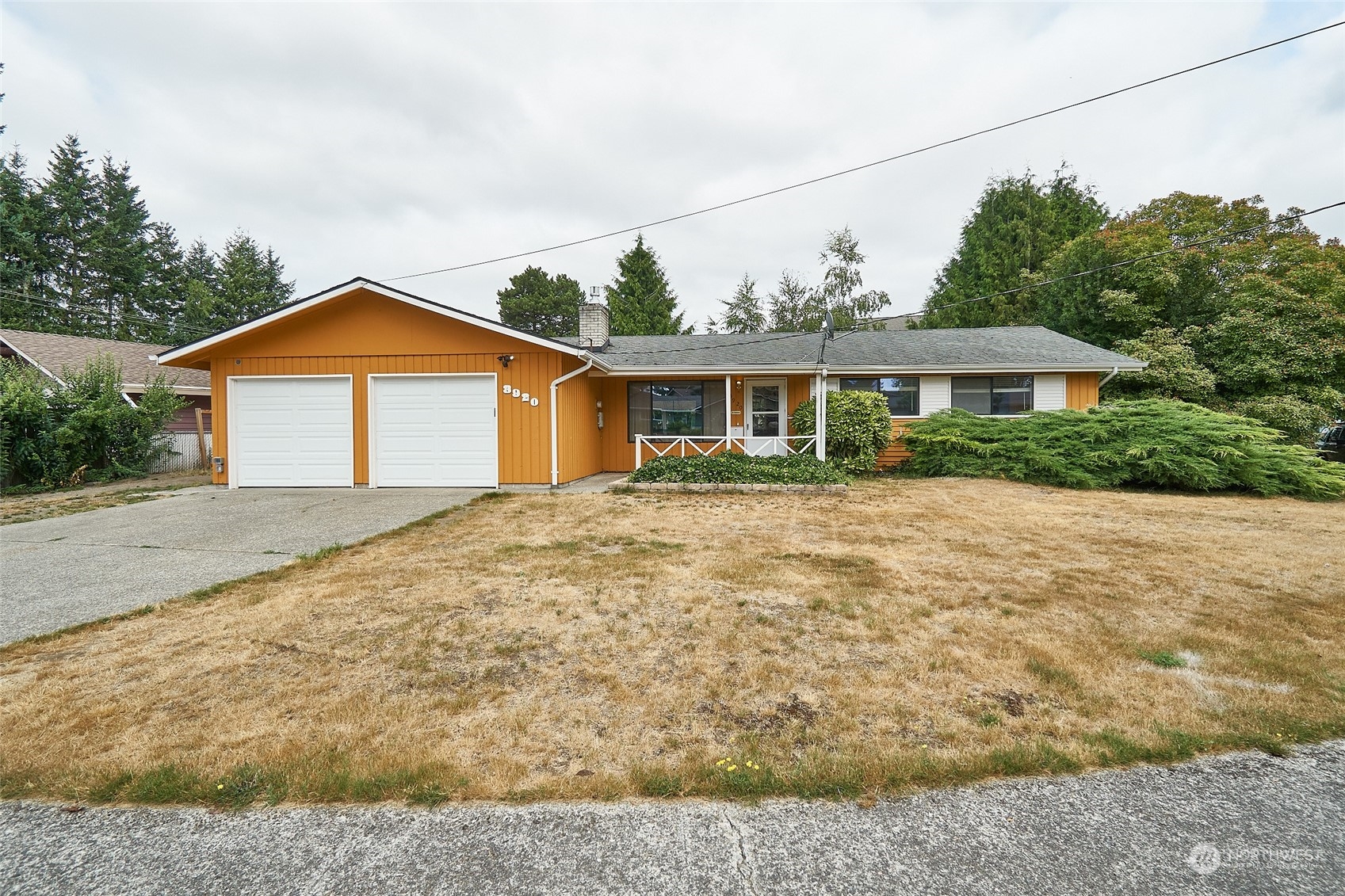 3920 Northeast 11th Place Renton, WA 98056 - Photo 2 of 30
