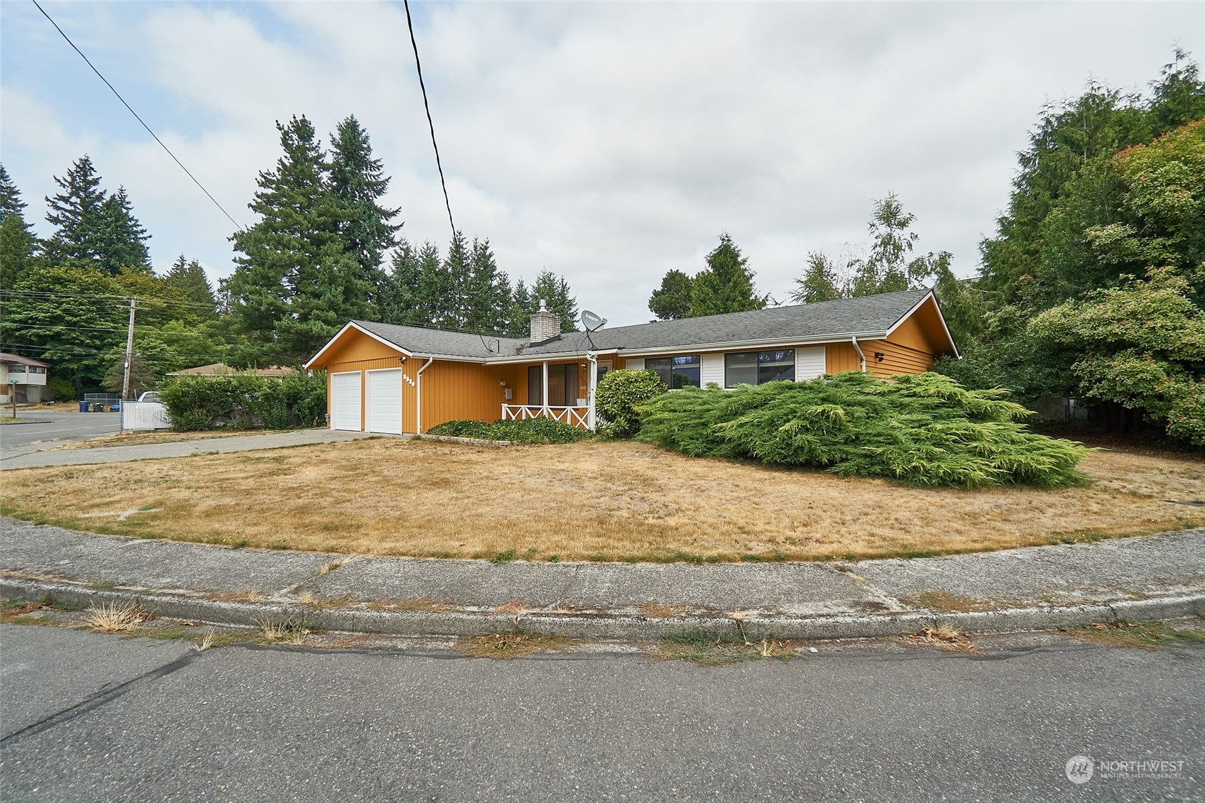 3920 Northeast 11th Place Renton, WA 98056 - Photo 3 of 30