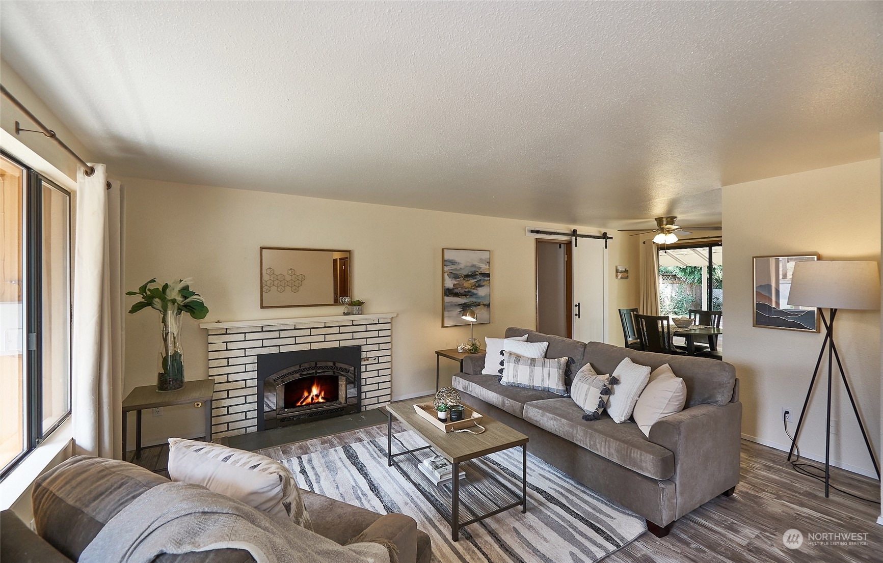 3920 Northeast 11th Place Renton, WA 98056 - Photo 5 of 30