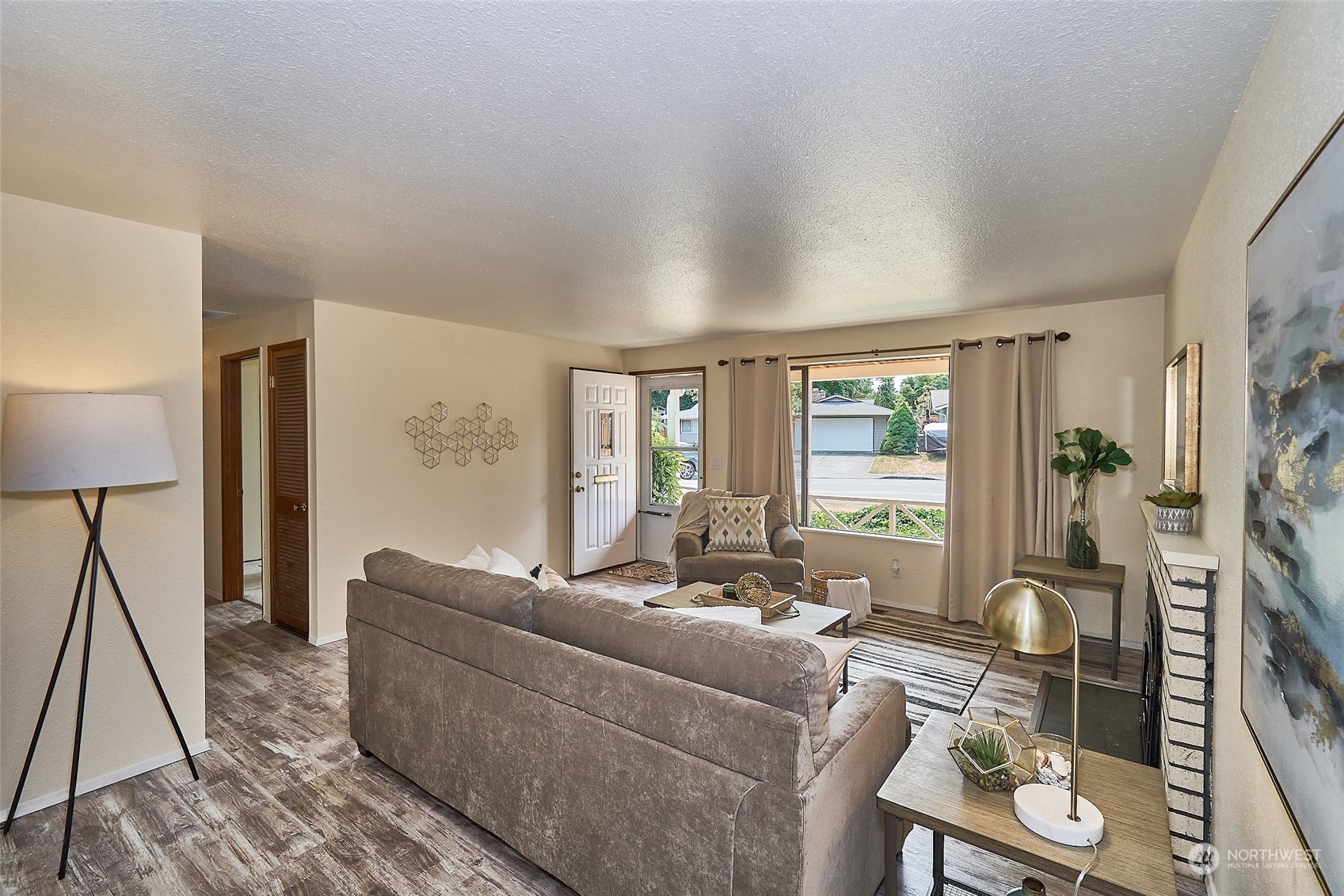 3920 Northeast 11th Place Renton, WA 98056 - Photo 8 of 30