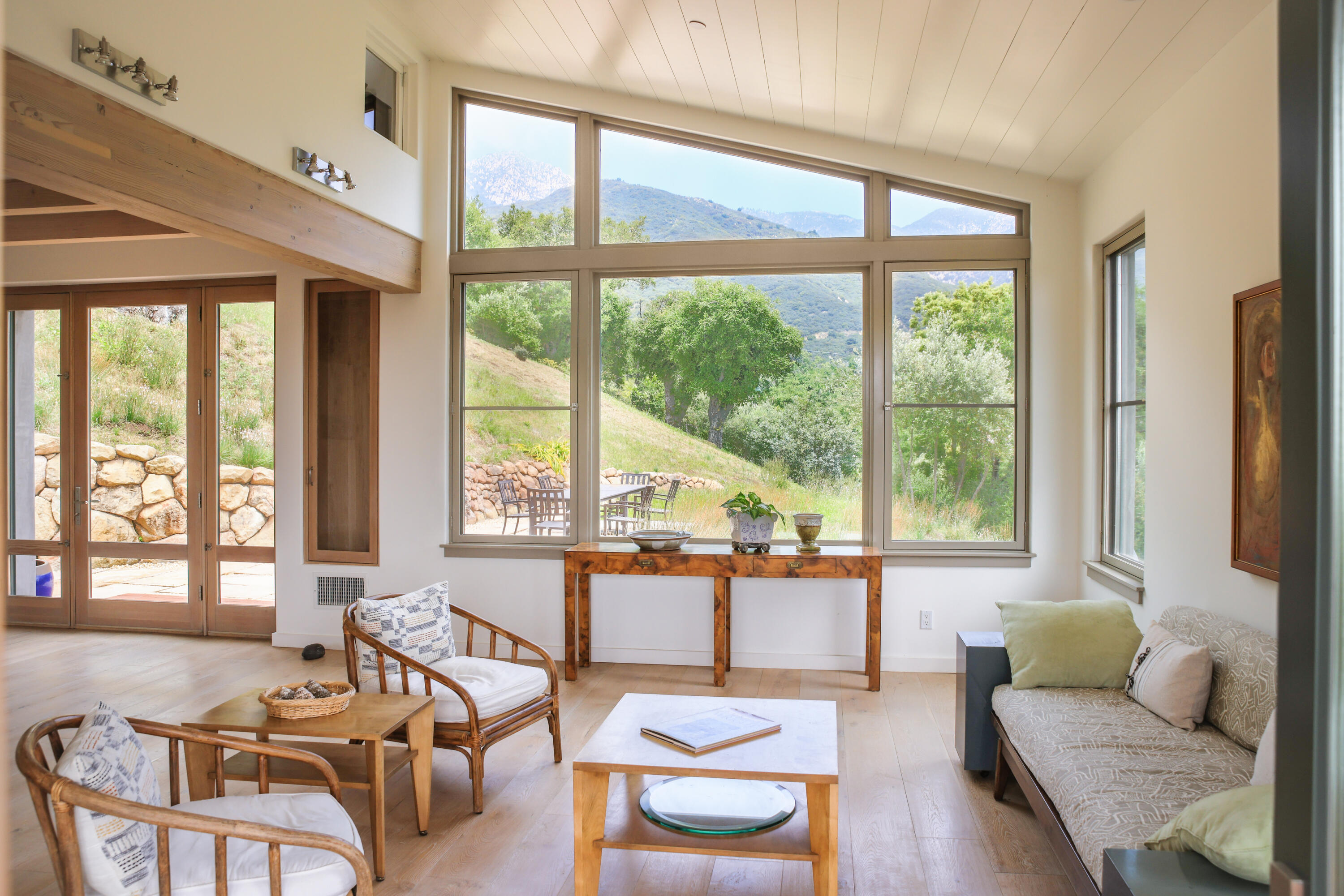 2600 Holly Road Santa Barbara, CA 93105 - Photo 12 of 70 Living Room Mountain Views