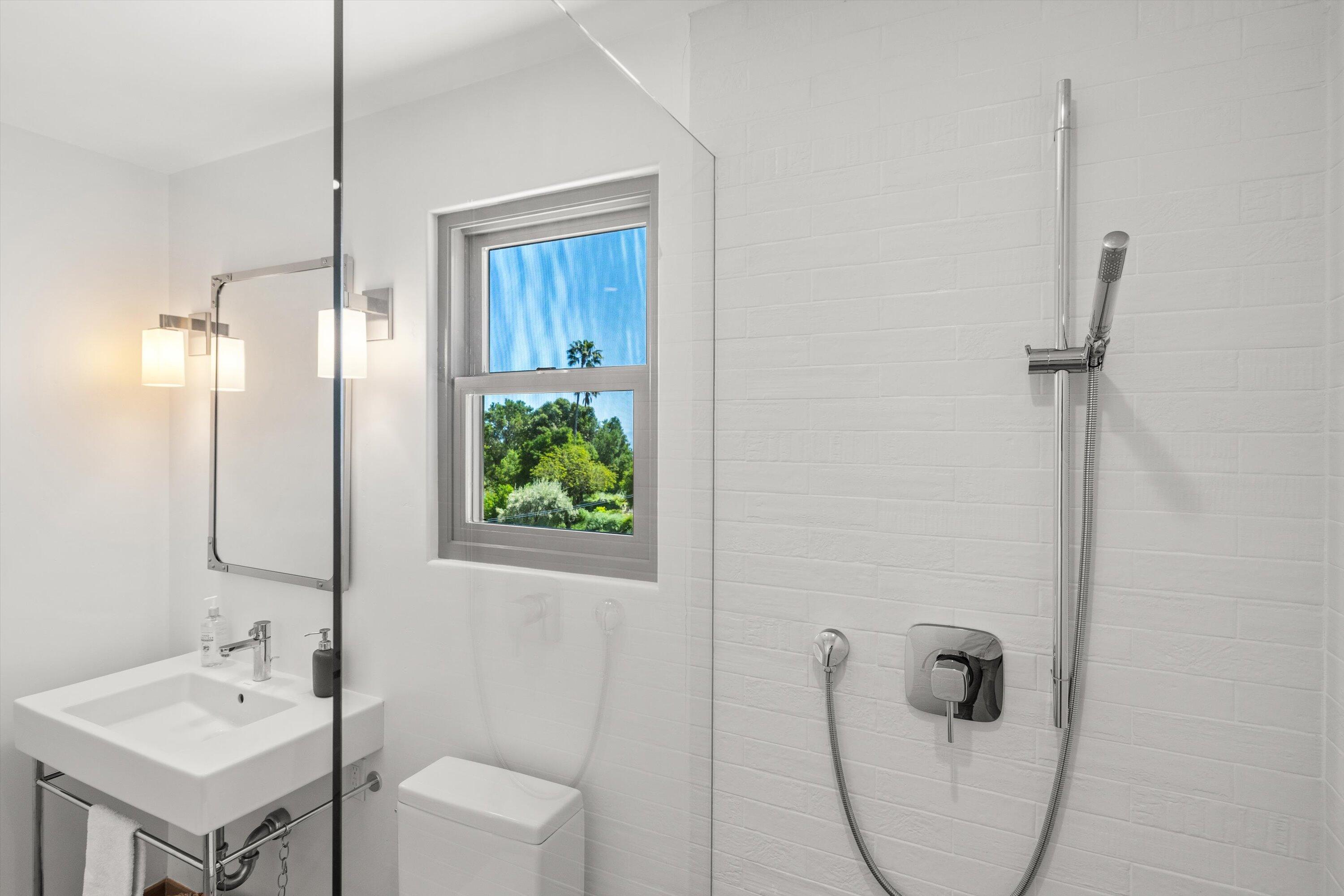 2600 Holly Road Santa Barbara, CA 93105 - Photo 43 of 70 Main Floor Bathroom