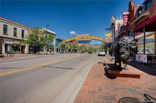 $1,850 | 1221 Illinois Street, Unit 1E, Golden, CO 80401