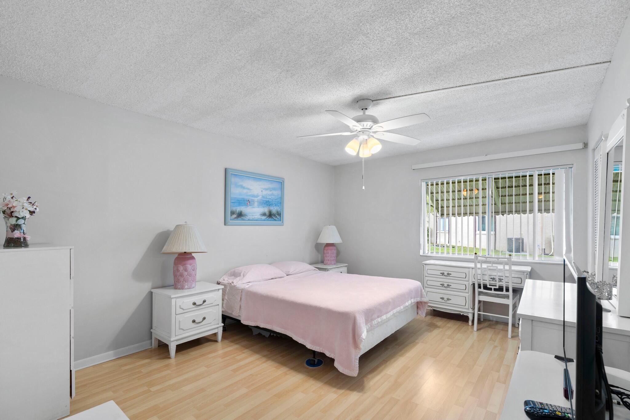 336 Pine Ridge Circle, Unit B1 Greenacres, FL 33463 - Photo 14 of 30 DSC07948.jpg-FULL