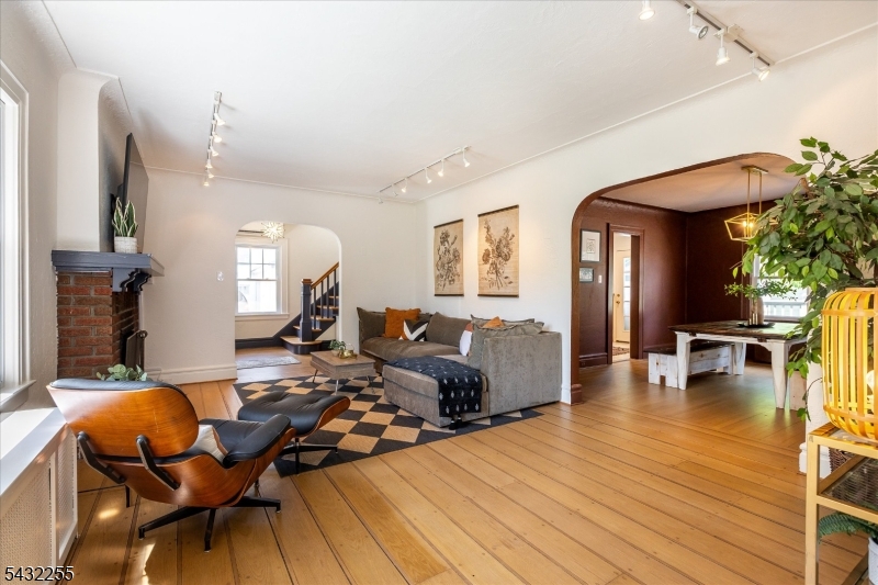 61 Luddington Road West Orange, NJ 07052 - Photo 11 of 42