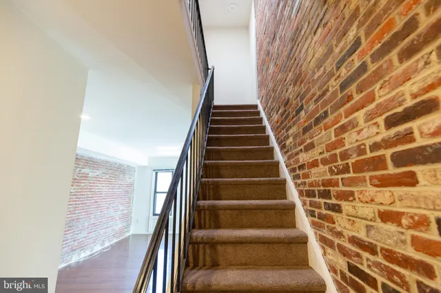 $1,825 | 2031-7 South Street, Unit 200, Philadelphia, PA 19147