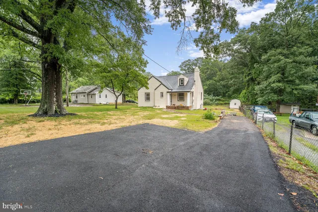 $400,000 | 2908 Parkland Drive, District Heights, MD 20747