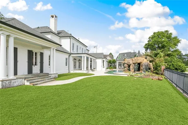 $3,100,000 | 54 Beresford Drive, Metairie, LA 70001