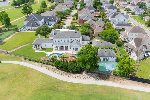 $3,100,000 | 54 Beresford Drive, Metairie, LA 70001
